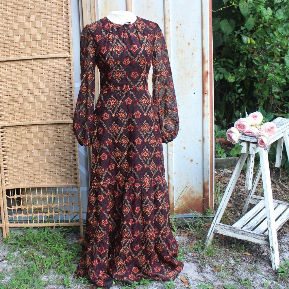 💥SOLD💥Vintage 1970s Embroidered Prairie Maxi - Picture 1 of 5